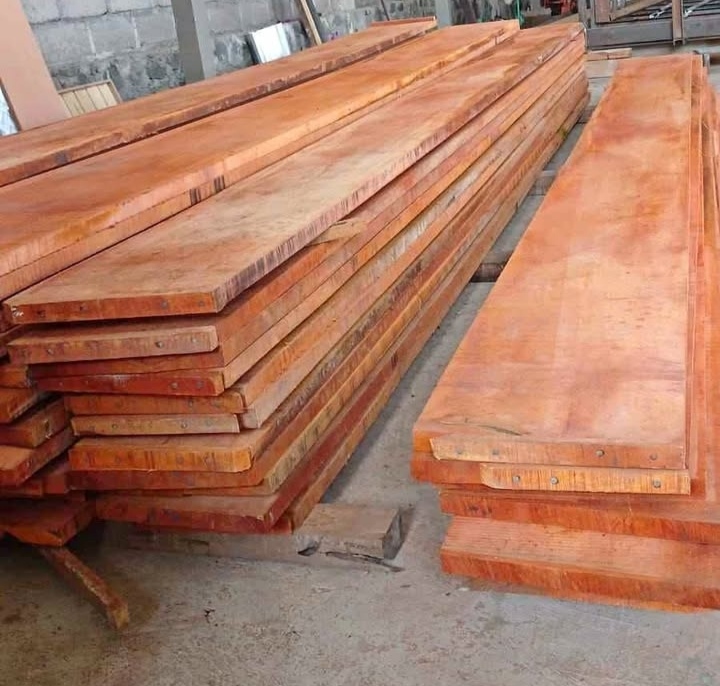 mahogany plank